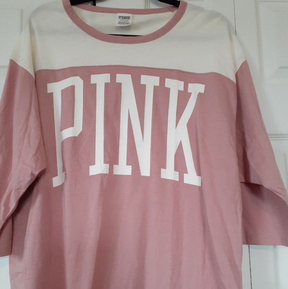 Pink tshirt - Picture 1 of 4